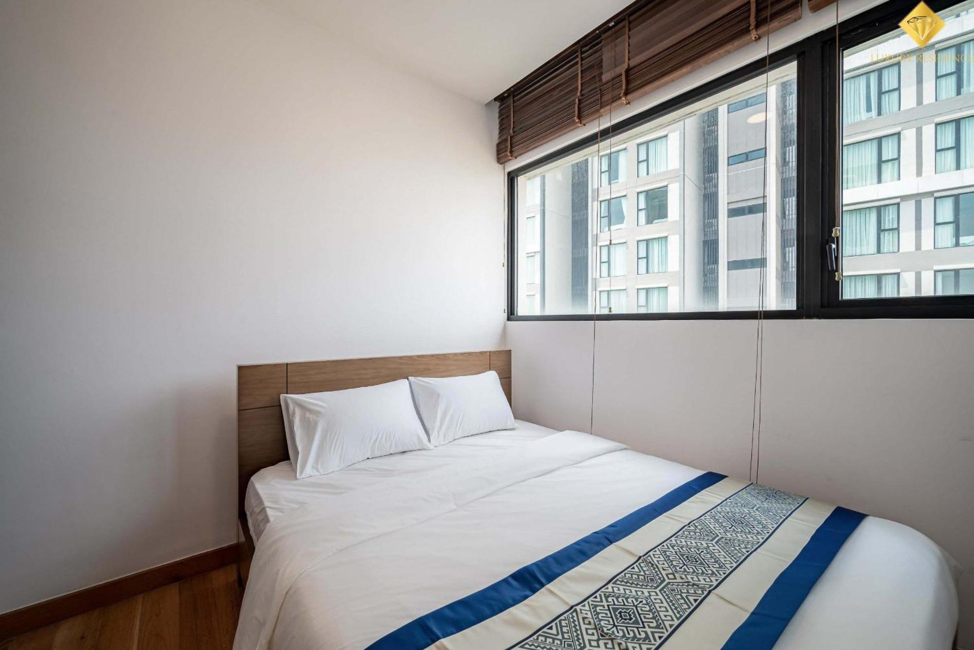 D1Mension Riverside - Angia Hospitality Хошимин Экстерьер фото